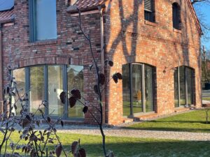 33590Ea3 9862 412F A344 3570Ea4E1738